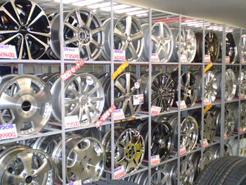 タイヤ ホイール販売 廃車 中古部品は石上車輌株式会社 タイヤ ホイール販売 廃車 中古部品は石上車輌株式会社